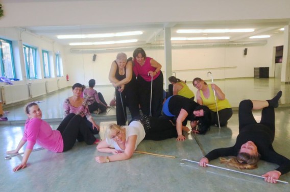 "Wir haben fertig" Die Choreografie zum Stocktanz-Workshop